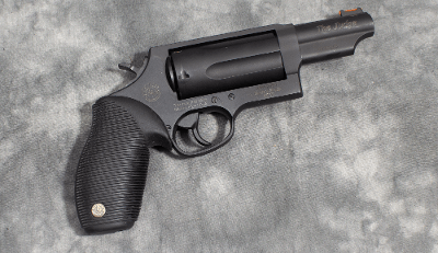 TAURUS ~ THE JUDGE ~ .45LC/.410GA - Image 1 of 2