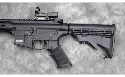 SMITH & WESSON ~ M&P15-22 ~ .22 LONG RIFLE - Image 5 of 6
