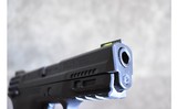 Smith & Wesson ~ M&P 9 Shield EZ ~ 9mm - 4 of 5