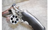 Colt ~ Anaconda ~ .44 Magnum - 3 of 4
