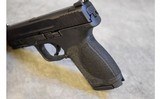 Smith & Wesson ~ M&P40 ~ .40 S&W - 3 of 4