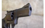 Taurus ~ Model 692 ~ 9mm/.357 Mag - 4 of 5