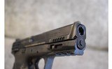 Smith & Wesson ~ M&P45 M2.0 ~ .45 Auto - 4 of 4