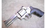 Smith & Wesson ~ 686-6 ~ .357 Magnum - 2 of 4