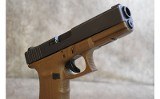 Glock ~ 21 Gen 4 ~ .45 Auto - 2 of 3