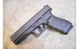 Glock ~ 21 Gen 4 ~ .45 Auto - 2 of 4