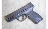 Smith & Wesson ~ M&P40 M2.0 ~ .40 S&W - 2 of 4