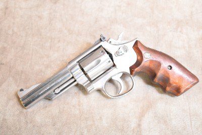 Smith & Wesson ~ 66-2 ~ .357 Magnum