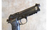 Beretta ~ 96A1 ~ .40 S&W - 3 of 4