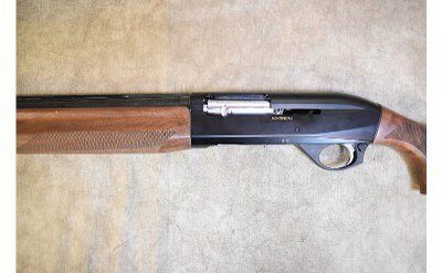 Benelli ~ Montefeltro ~ 12 Gauge - Image 7 of 9