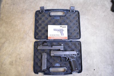 Sig Sauer ~ P226 ~ 9mm Luger - Image 1 of 7