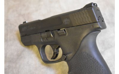Smith & Wesson ~ M&P9 Shield ~ 9mm Luger - Image 3 of 4