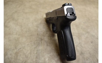 Smith & Wesson ~ SD9 2.0 ~ 9mm Luger - Image 4 of 4