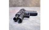 Heckler & Koch ~ USP ~Compact 45 - 3 of 4