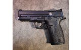 Smith & Wesson ~ M&P 22 Compact - 2 of 4