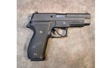 SIG SAUER ~ p226 ~ 40 S&W - 1 of 4