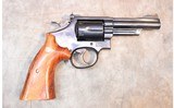 Smith & Wesson ~ 19-5 ~ .357 Magnum - 1 of 4