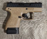 Beretta APX A1 Carry - 1 of 4