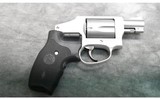 S&W 642-2 AIRWEIGHT - 1 of 2