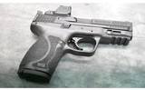 SMITH & WESSON M & P 9 M 2.0 9MM - 1 of 2