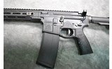 DANIEL DEFENSE DD M4 V7 PRO 5.56 MM - 8 of 11