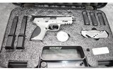 SMITH & WESSON M&P 9 M2.0 9MM - 1 of 3