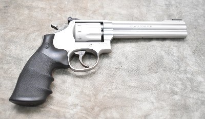 SMITH & WESSON 617-2 22LR