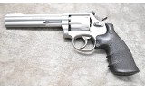 SMITH & WESSON 617-2 22LR - 2 of 2