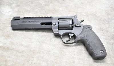 TAURUS RAGING HUNTER 44 MAGNUM