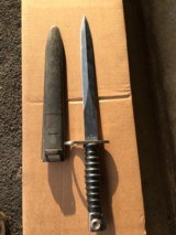 Swiss bayonet and scabbard
SG-57 Wenger - 4 of 4