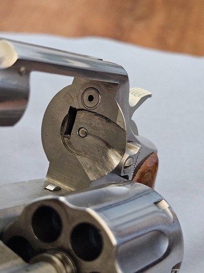 Smith & Wesson 64 