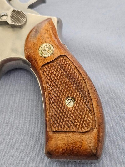 Smith & Wesson 64 