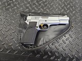 Browning hi- power 9mm Belgium lnip - 1 of 5