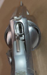 Smith & Wesson Model 60 No Dash Stainless .38 Spl 5 Shot Revolver Excellent - 9 of 15