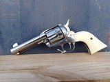 Ruger Vaquero - .45 Long Colt Stainless hi gloss - 3 of 4