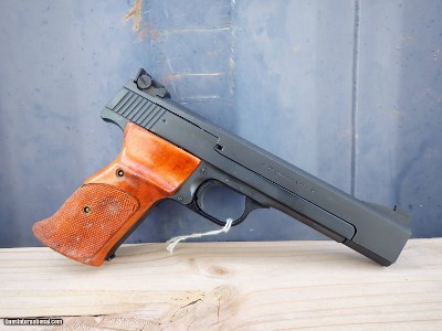 Smith & Wesson Model 41 - 22 LR - Image 2 of 15