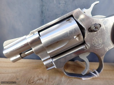 Smith & Wesson 60 No Dash - 38 Special - Image 3 of 9