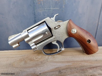 Smith & Wesson 60 No Dash - 38 Special