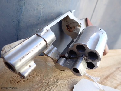 Smith & Wesson 60 No Dash - 38 Special - Image 8 of 9
