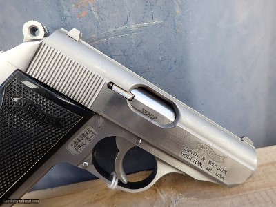 Carl Walther Model PPK/S - 32 ACP-S&W Made Houlton Maine - Image 6 of 8