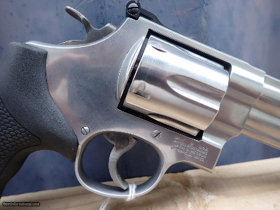 Smith & Wesson 629-6 - 44 Magnum - Image 8 of 12