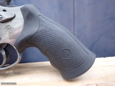 Smith & Wesson 629-6 - 44 Magnum - Image 2 of 12
