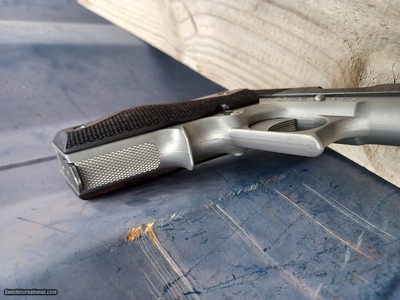 Safari Arms / Springfield Armory 1911 - 9mm - Image 12 of 14