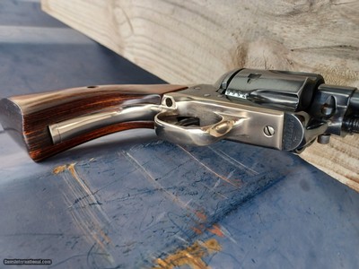 Cimarron Arms / A Uberti Single Action Army Copy with oversized grips for Large Hands - 45 Long Colt - Image 12 of 14