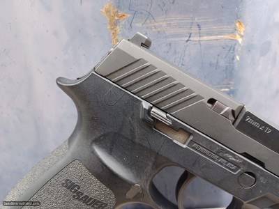 Sig Sauer P320 - 9mm - Image 7 of 16