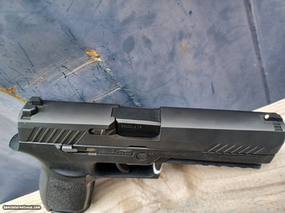 Sig Sauer P320 - 9mm - Image 9 of 16