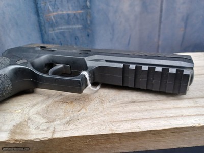 Sig Sauer P320 - 9mm - Image 11 of 16