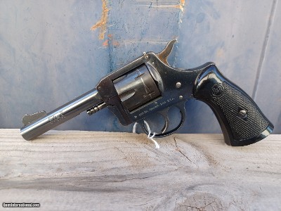H&R Inc Model 732 - 32 S&W