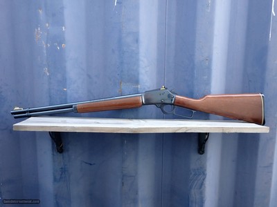 Marlin 1894s .44 Mag lever action rifle with Skinner Express sights