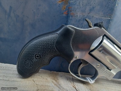 Smith & Wesson Model 60-15 - 357 Magnum - Image 2 of 7